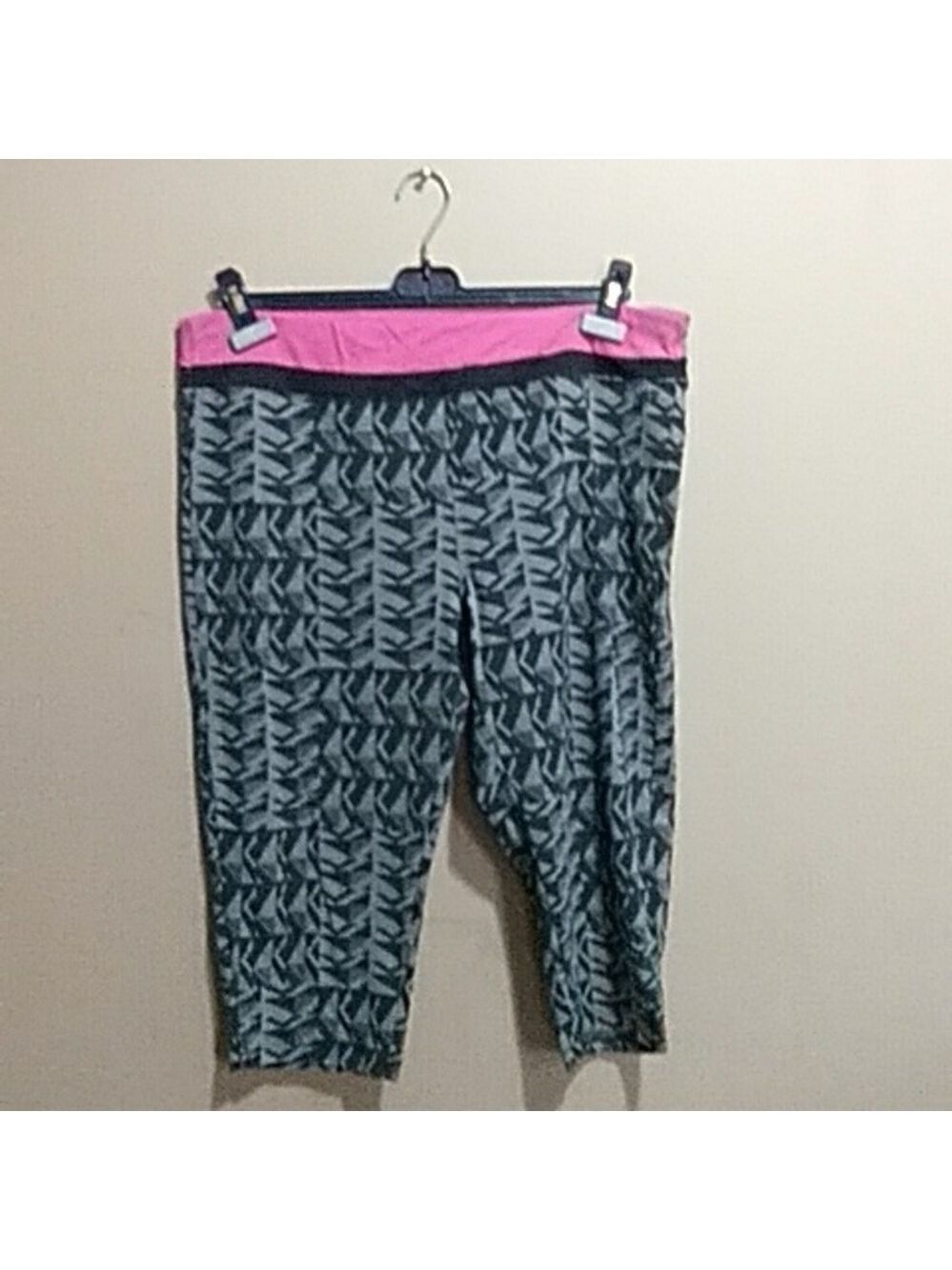 Joe fresh active capris size xl